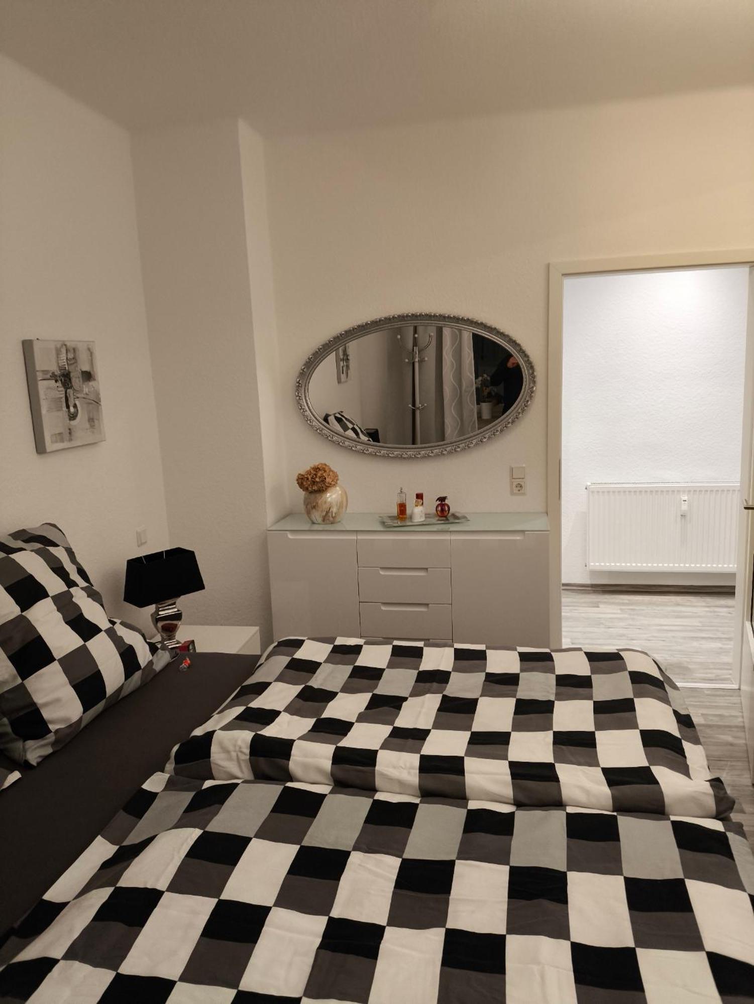 Premium Ferienwohnung "Christine ", Zentrale Ruhige Stadtlage 100 Qm Ebenerdige Dusche Terasse Kaminofen Zweibrücken Екстериор снимка